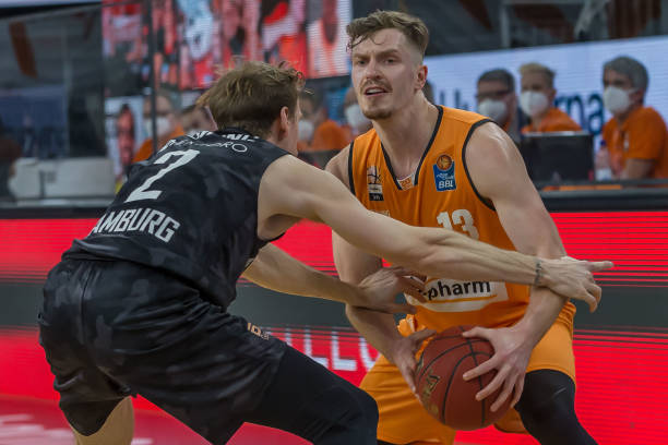 波波维奇通 波波维奇通